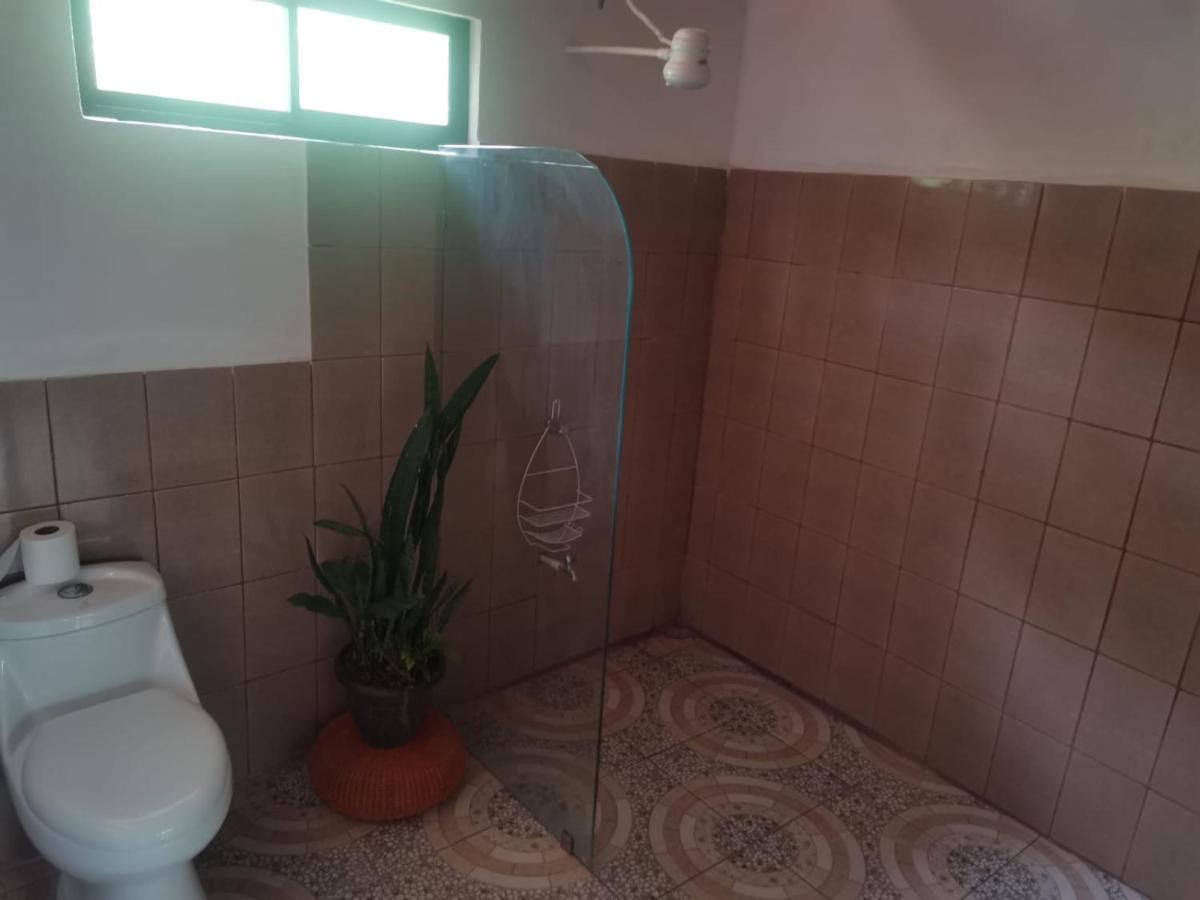Hostal Cecilia Puerto Viejo de Talamanca Ngoại thất bức ảnh