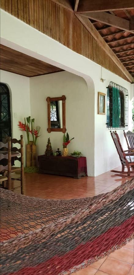 Hostal Cecilia Puerto Viejo de Talamanca Ngoại thất bức ảnh