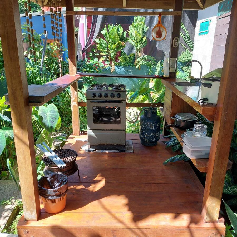 Hostal Cecilia Puerto Viejo de Talamanca Ngoại thất bức ảnh