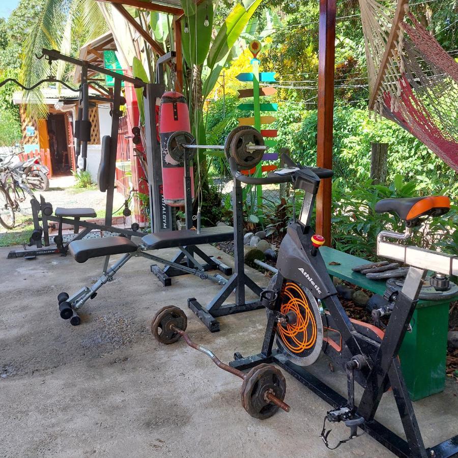 Hostal Cecilia Puerto Viejo de Talamanca Ngoại thất bức ảnh